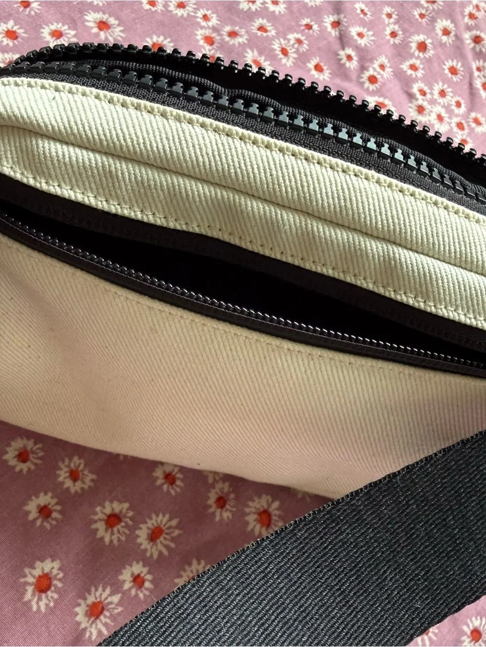 lululemon black cosmetic pouch with mesh organizer